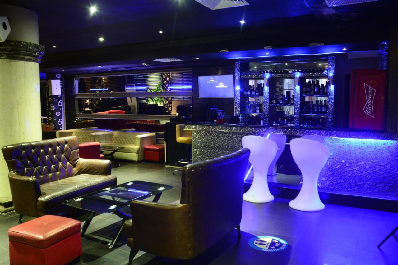 Caesar'S Luxury Hotel Лекки Экстерьер фото