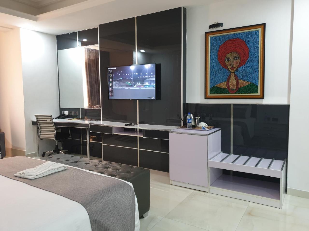 Caesar'S Luxury Hotel Лекки Экстерьер фото